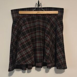Snag Mini Circle Skirt 12/14 plaid schoolgirl like new